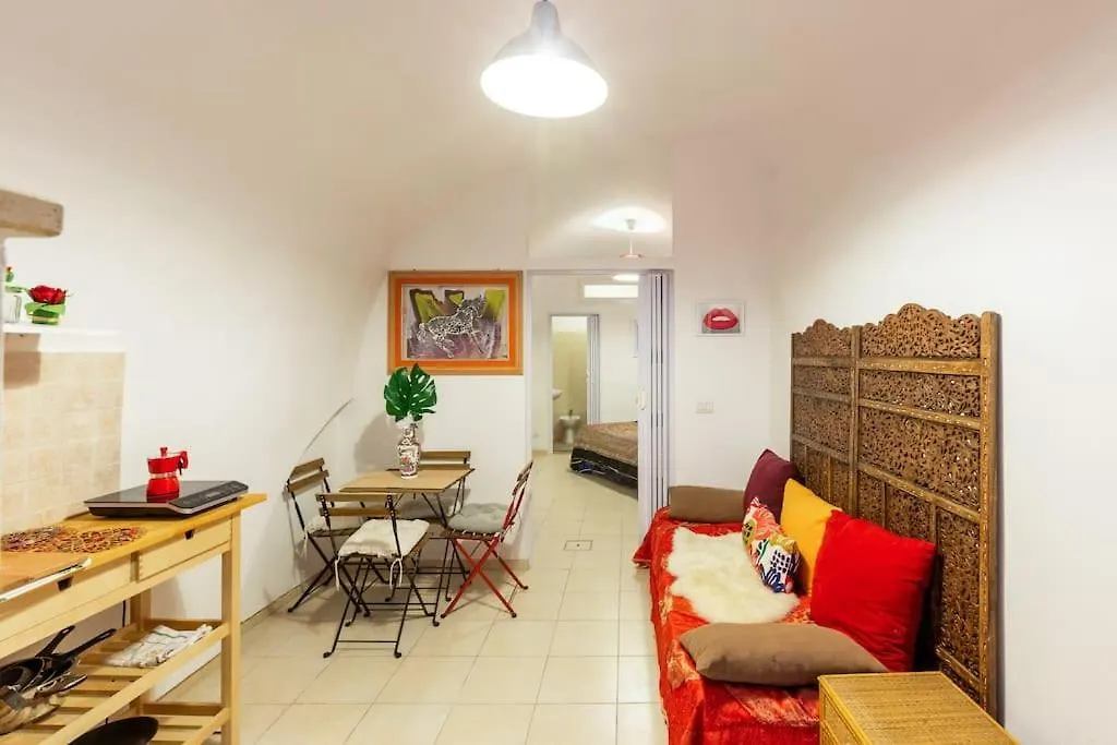 Charming Old Town House location