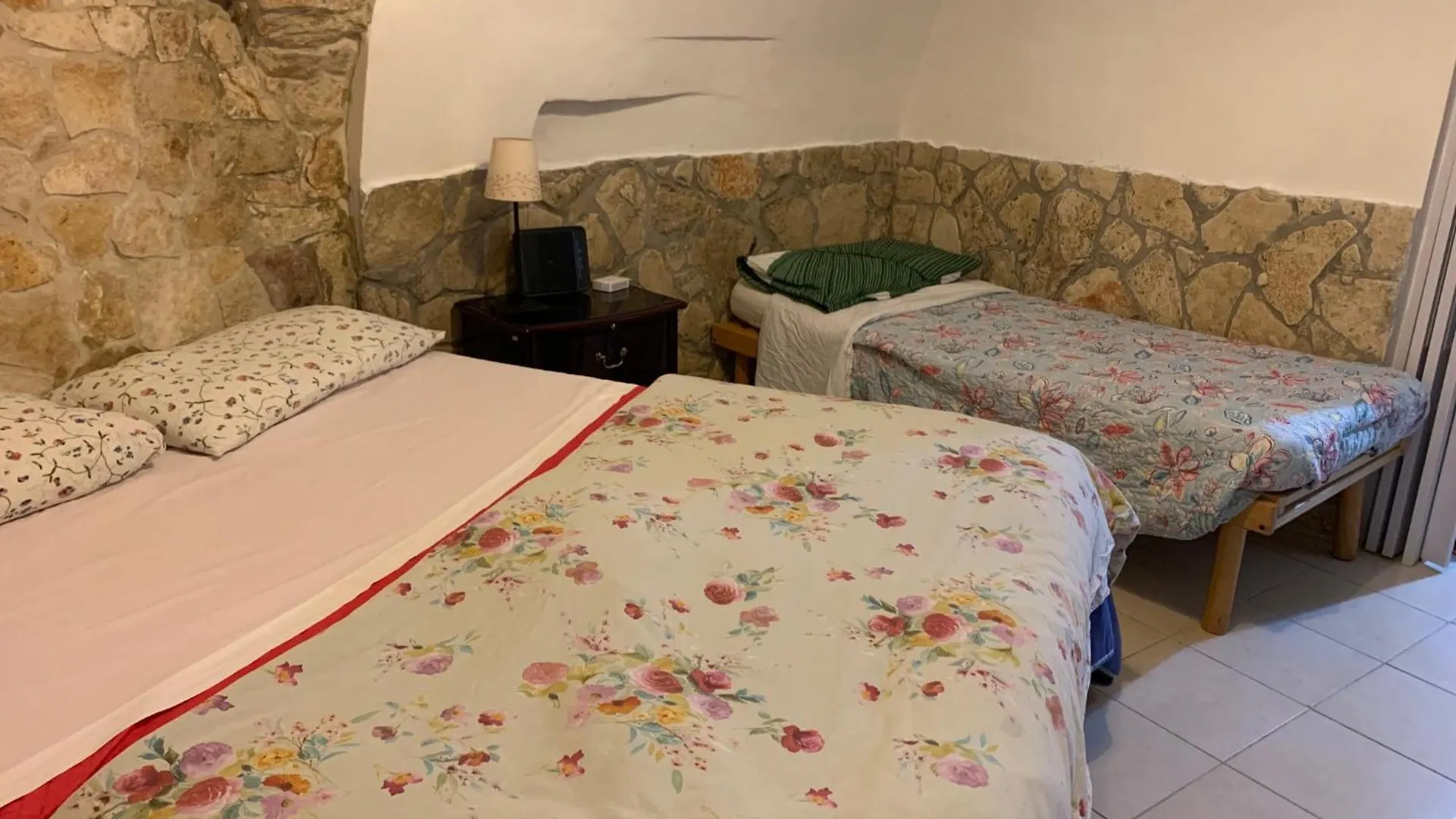Charming Old Town House Apartment Bari Italy